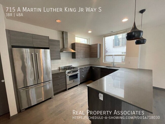 Photo - 715 A Martin Luther King Jr Way S Townhome