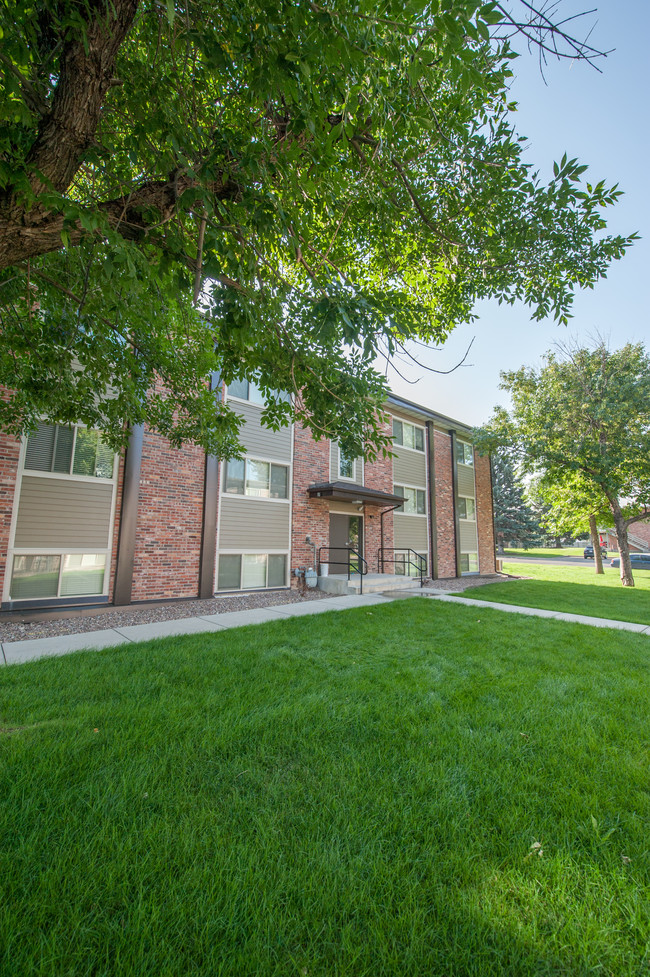 Building Photo - River Run Apartments