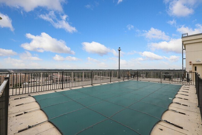 Foto del edificio - 2726 Gallows Rd