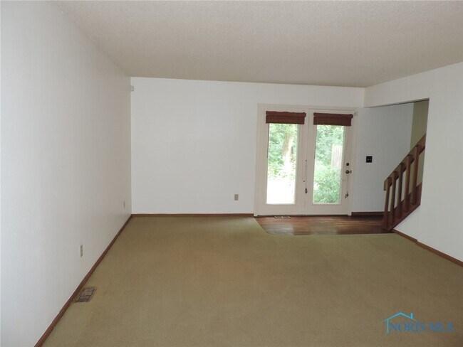 Foto del edificio - 2737 Sweetbriar Ct