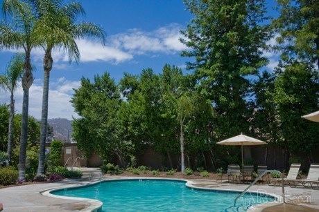 Foto principal - 13988-14000 Foothill Blvd
