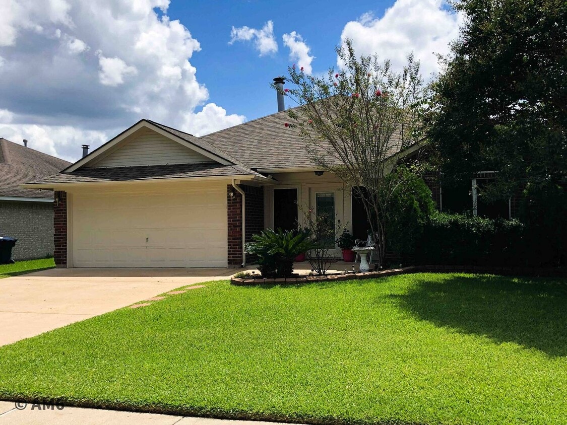 1204 Chesapeake Ln, College Station, TX 77845 House Rental in College