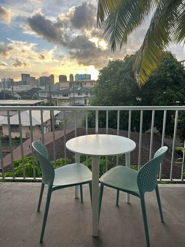 Foto del edificio - 1516 Ward Ave