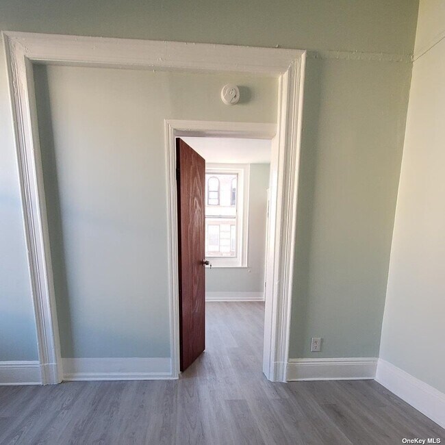 Foto del edificio - 293 Cornelia St