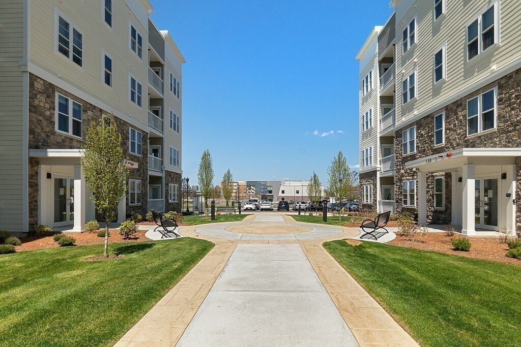 120 University Ave Unit 2308, Westwood, MA 02090 Condo for Rent in