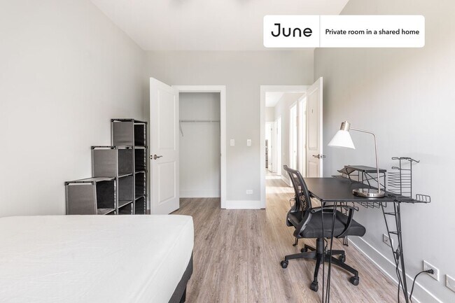 Foto del edificio - Room in Shared 5 bed/3 bath home