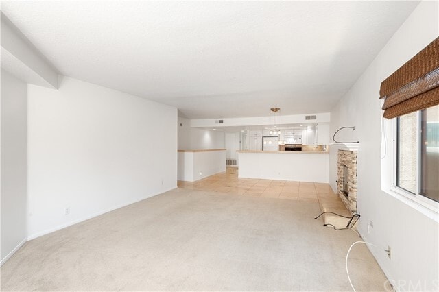 Building Photo - 3811 E Livingston Dr