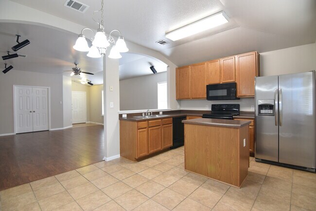 Foto del edificio - 714 Sugar Brook Dr