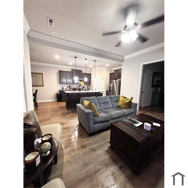 Foto del edificio - 127 Rita Ann Wy