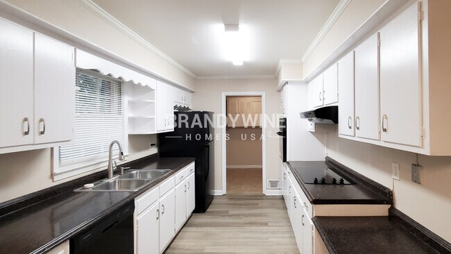 Building Photo - 4790 Janice Dr