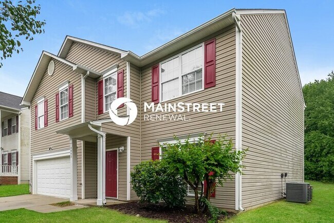 Building Photo - 3 Bedroom Pet-Friendly Home in HIGH POINT,...