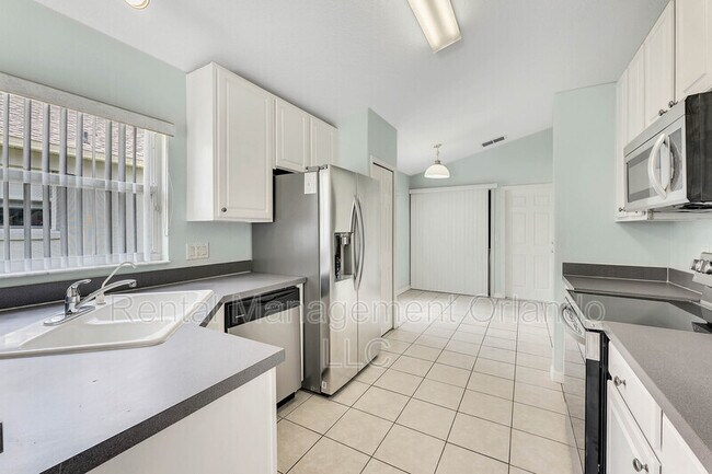 Foto del edificio - 10744 Goldfish Cir