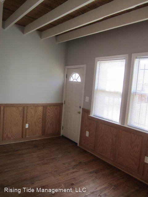 Building Photo - 3 br, 2 bath House - 1349 Ridge Place, SE