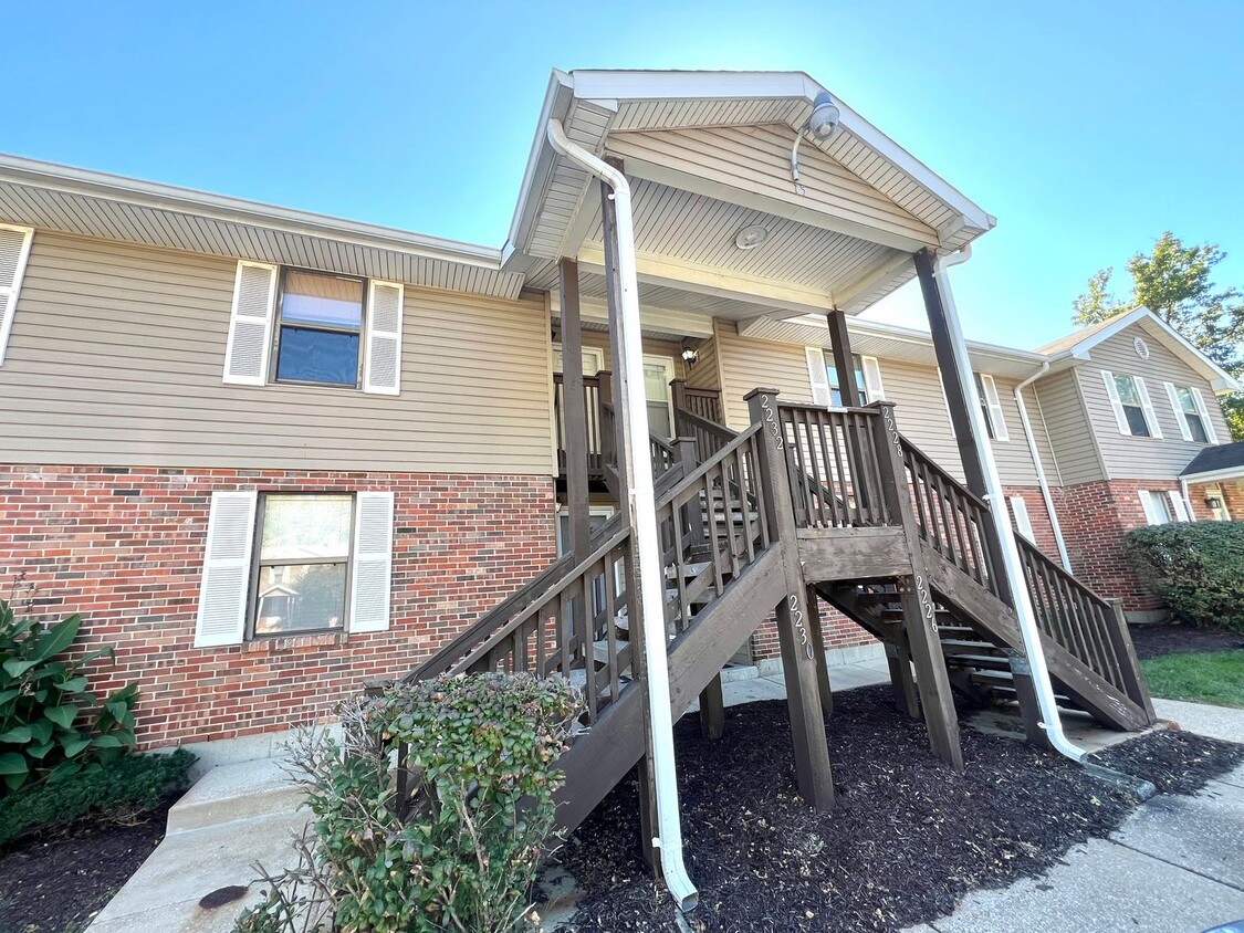 Foto principal - Adorable 2 Bedroom 1 Bath 2bd Floor Condo ...