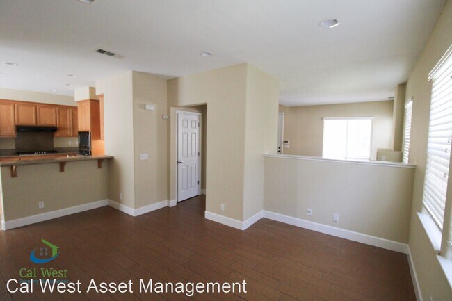 Building Photo - 4 br, 2.5 bath House - 3722 Evangelho Circle