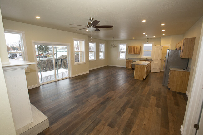 Building Photo - 618 Swan Mountain Village