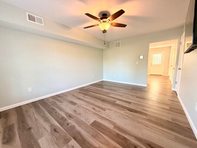 Foto del edificio - 250-264-264 Hycliff St