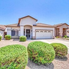 Building Photo - 925 W San Marcos Dr