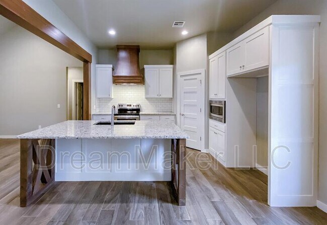 Building Photo - 5004 Magnolia Mdw Wy
