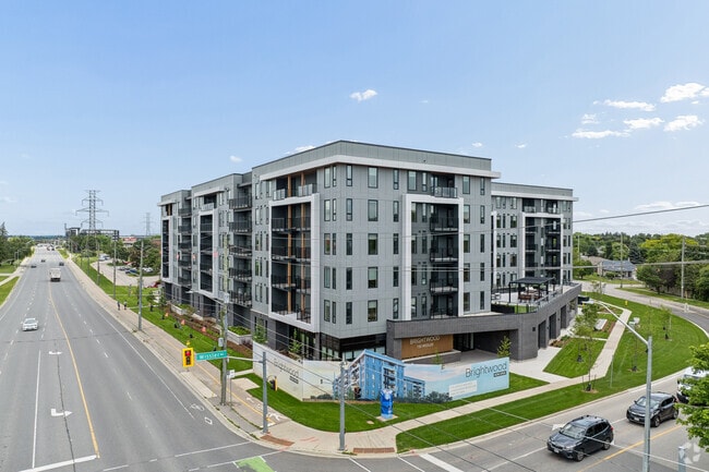 Building Photo - Brightwood
