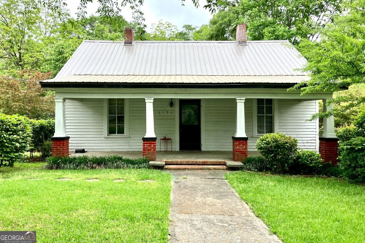 Foto principal - 2194 Brown St SW