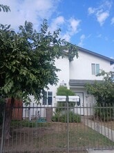 Building Photo - 1627 E 88th St