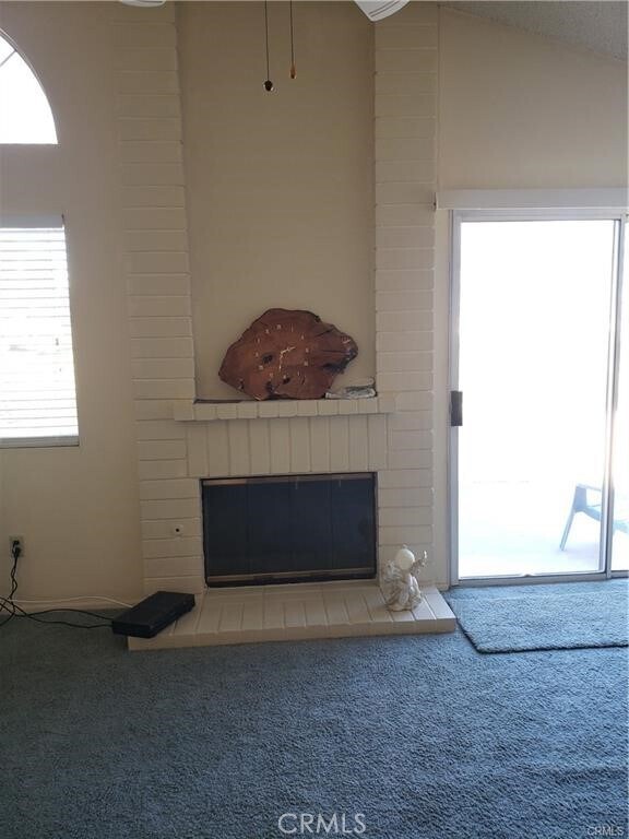 Foto del edificio - 682 Torrey Pines Rd