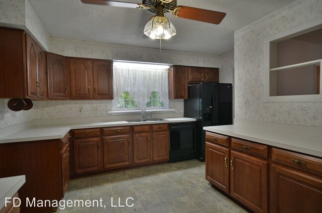 Building Photo - 4 br, 2 bath House - 144 Linda Drive