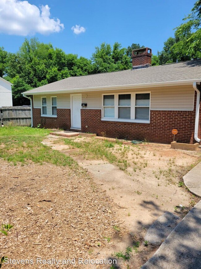 Building Photo - 3 br, 2 bath House - 1411 E Lane Street