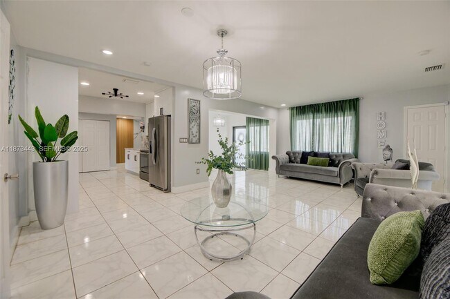 Foto del edificio - 1240 Peri St