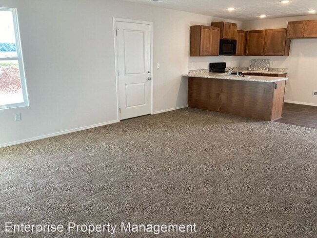 Building Photo - 3 br, 2 bath House - 118 Pin Oak Dr