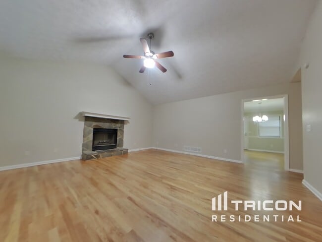 Building Photo - 331 Denae Ct