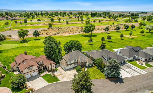 Foto del edificio - Home on the Moses Lake Gold Club Golf Course