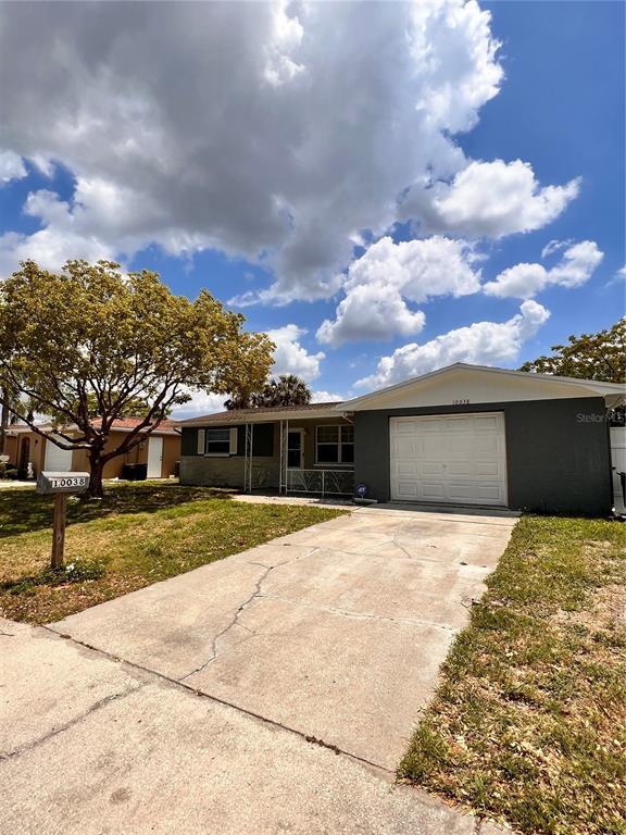 Foto del edificio - 10038 Sleepy Hollow Ln