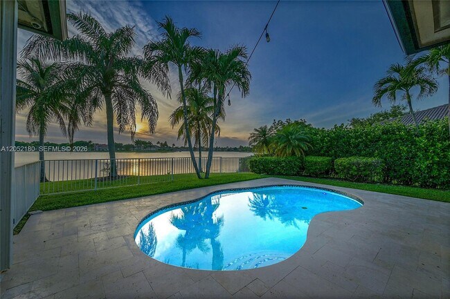 Foto del edificio - 512 NW 120th Dr