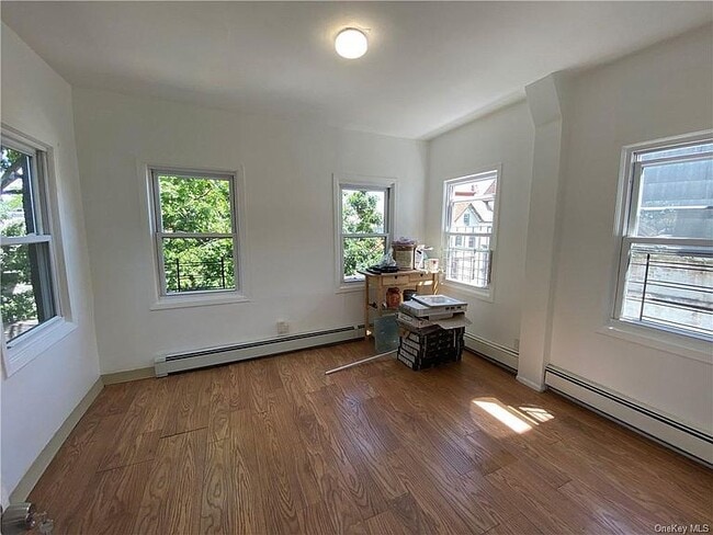 Building Photo - 207 E Prospect Ave, Mount Vernon, NY 10550