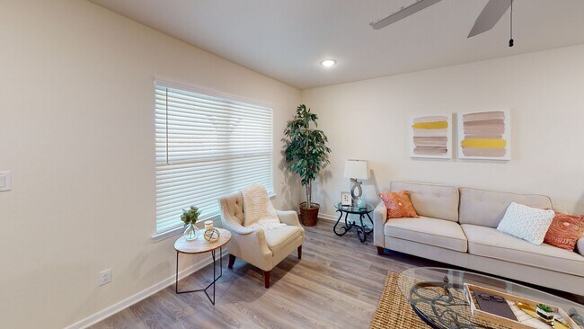 Interior Photo - The Ranch On Rhones Quarter