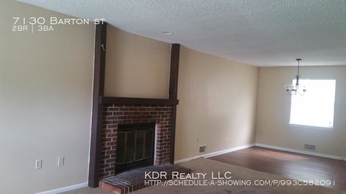 Building Photo - 2 bedroom in Shawnee KS 66203