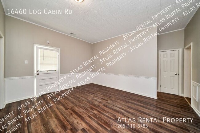 Foto del edificio - 16460 Log Cabin Rd