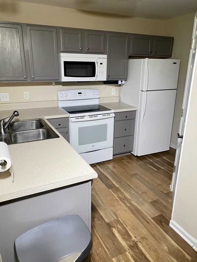 Foto del edificio - 2950 Trailwood Pines Ln