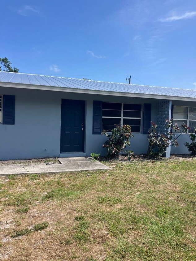 Foto principal - 3/1 Duplex in Lakewood Park - Central A/C,...