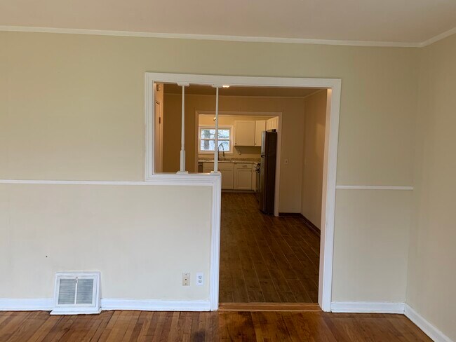 Building Photo - 230 Ridge Ave
