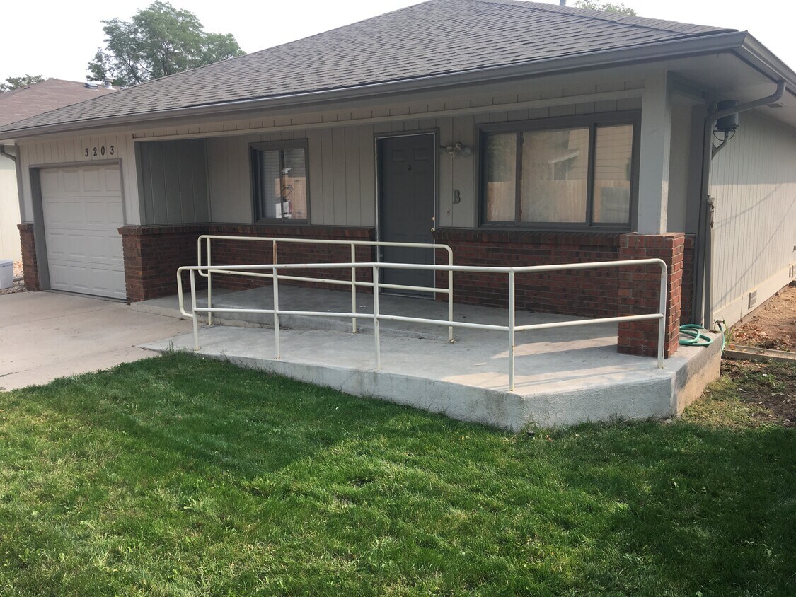 3203 Carson Ave, Evans, CO 80620 Townhome Rentals in Evans CO