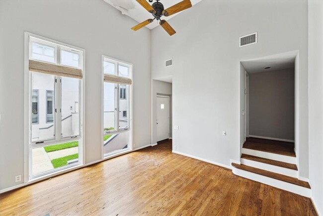 Building Photo - 1393 Arlington St