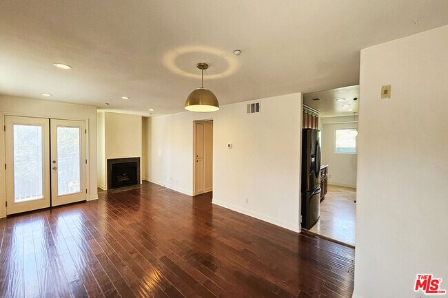 Foto del edificio - 4220 Fair Ave