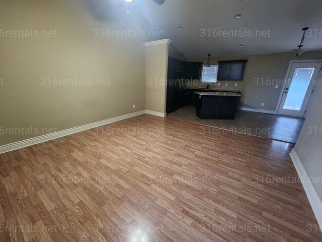 Building Photo - 8462 Granite Ct