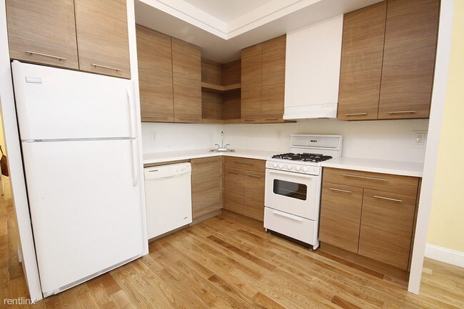Foto del edificio - 2833 49th St