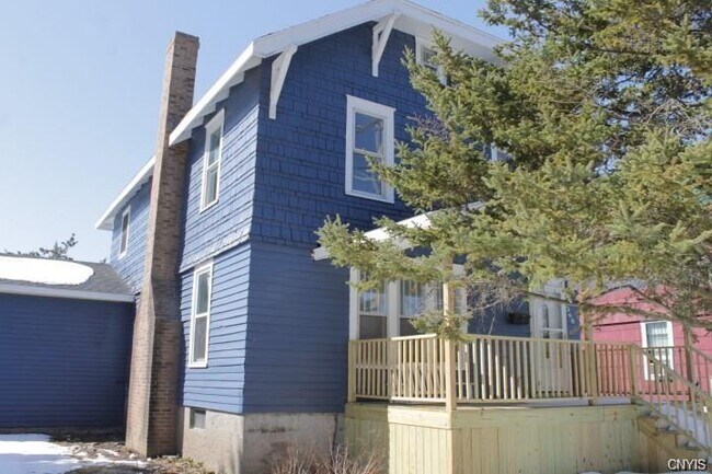 Building Photo - 360 S Indiana Ave