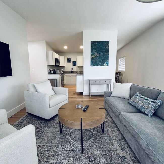 Photo - 2800 Pickfair St House