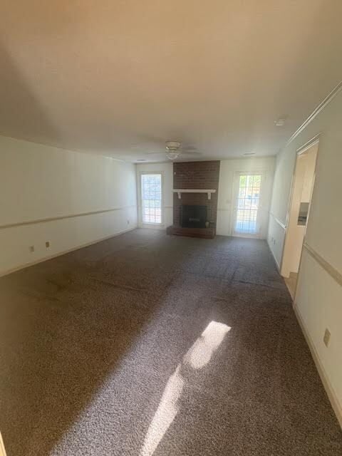 Foto del edificio - 1204 Whitehall Rd